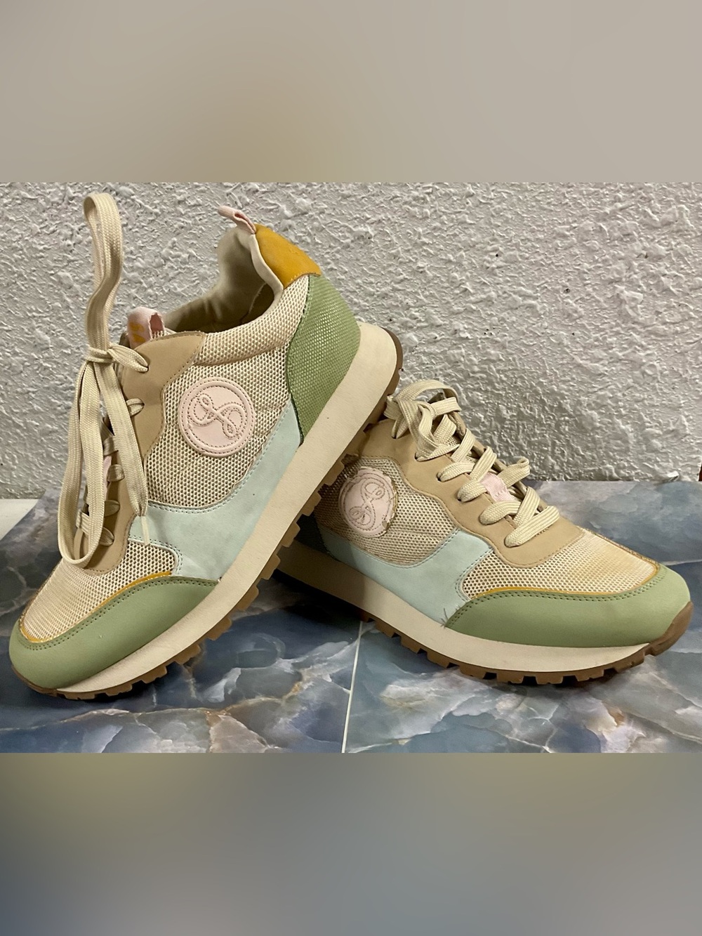 Sam & Libby Women's Randal Lace Up Retro Inspired Jogger Size 11M Bayleaf Green